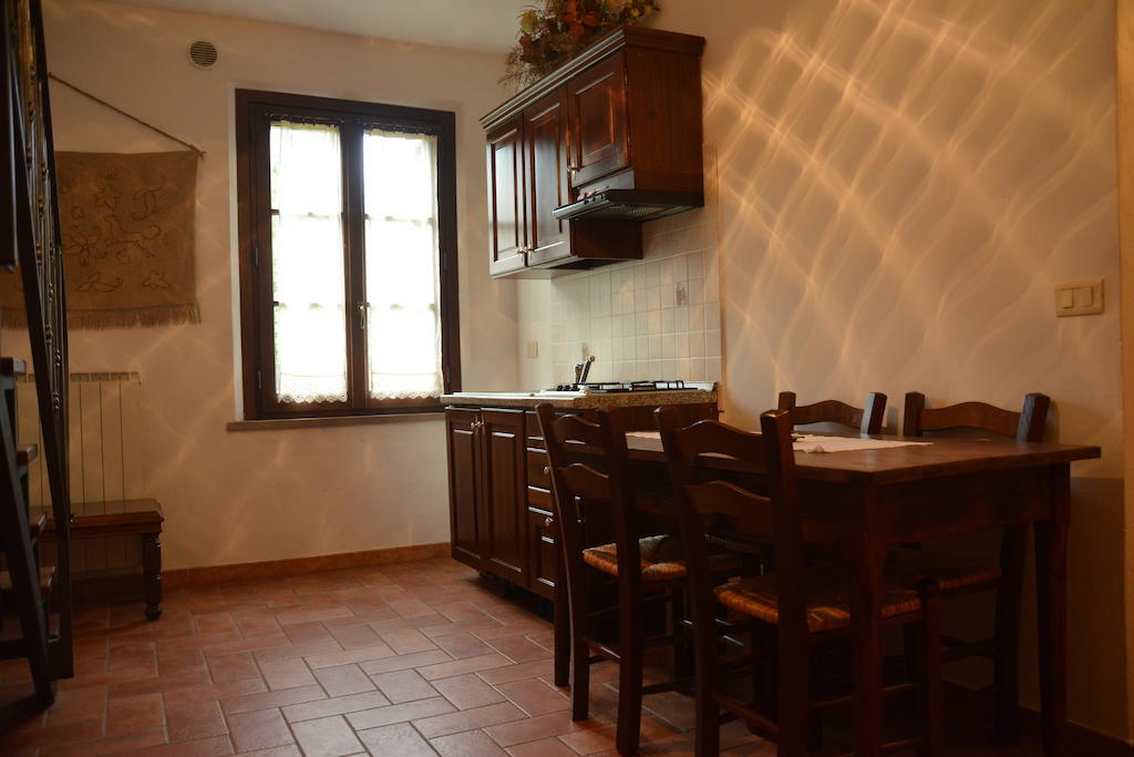كاستيغليون ديل لاغو Agriturismo Antica Riserva الغرفة الصورة